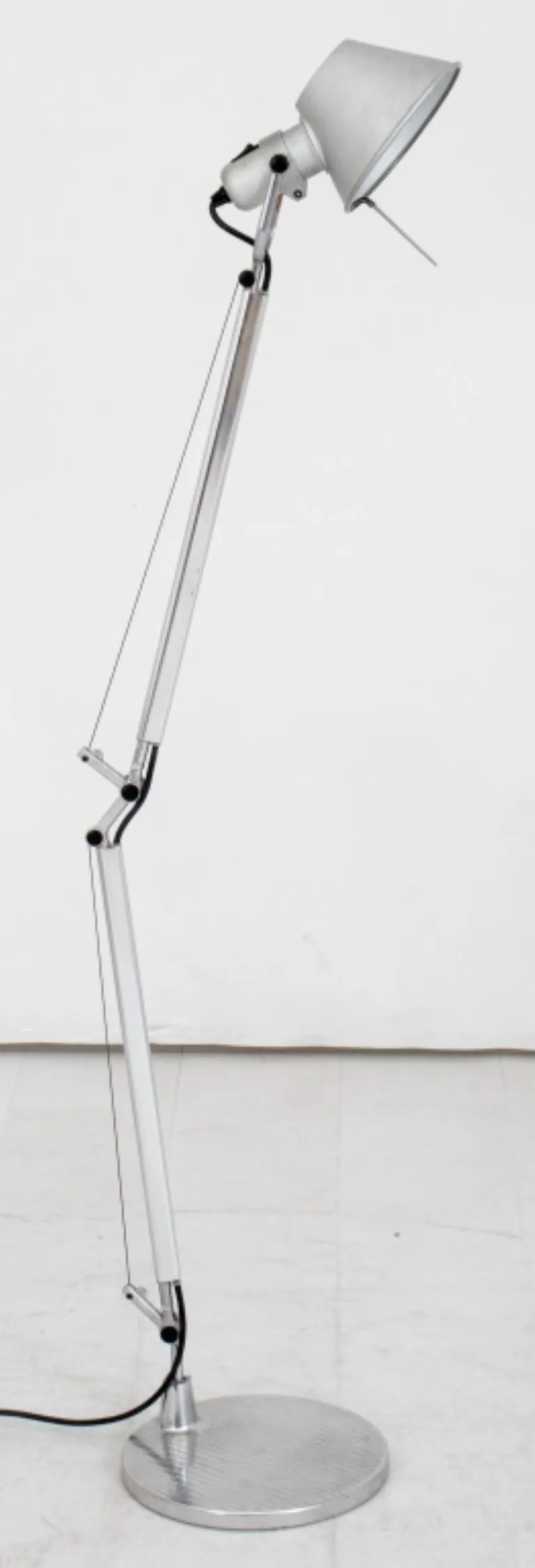 Atremide Tolomeo Aluminum Adjustable Desk Lamp