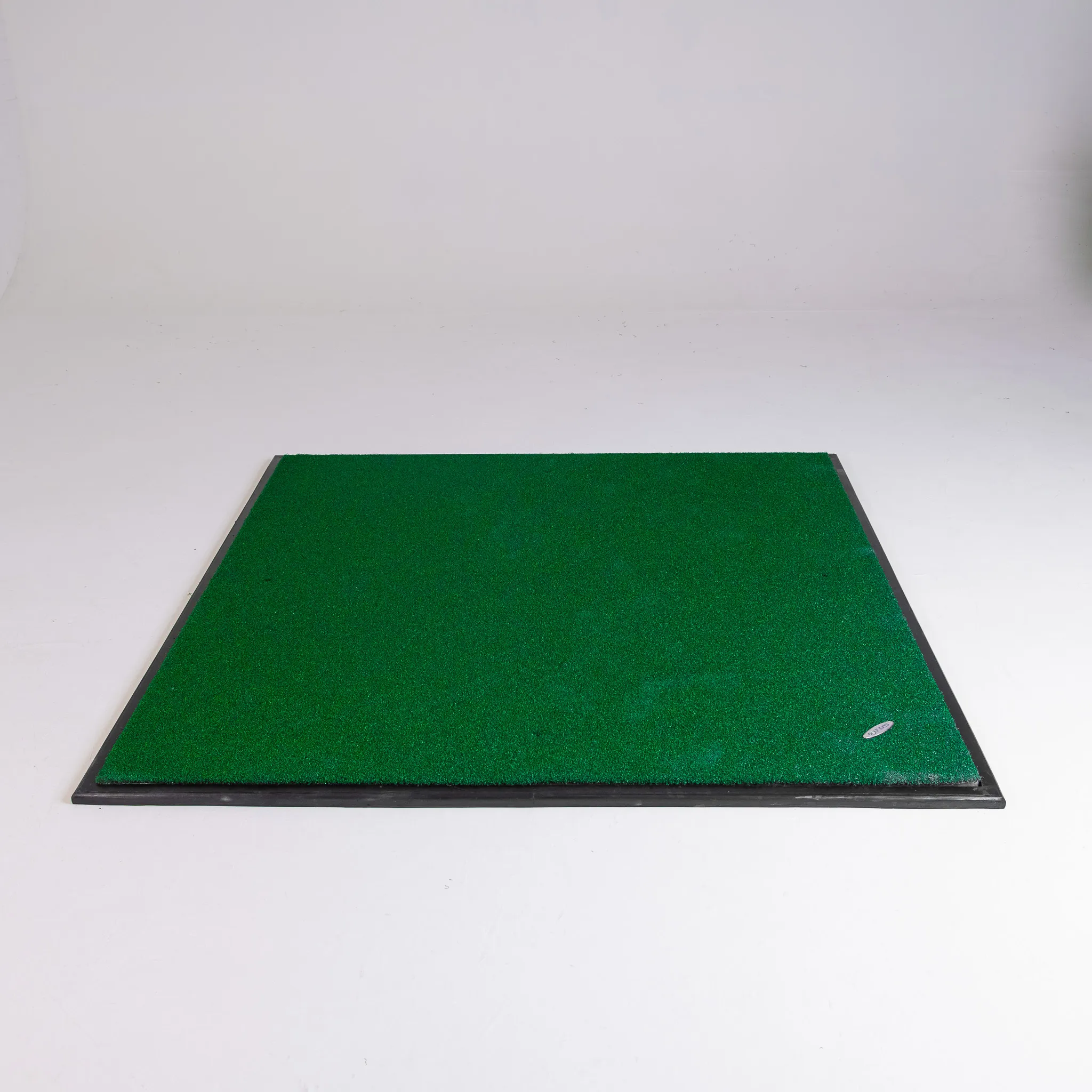 GOLFBAYS BASIC HITTING MAT 1.5 x 1.5 (4'11 X 4'11)