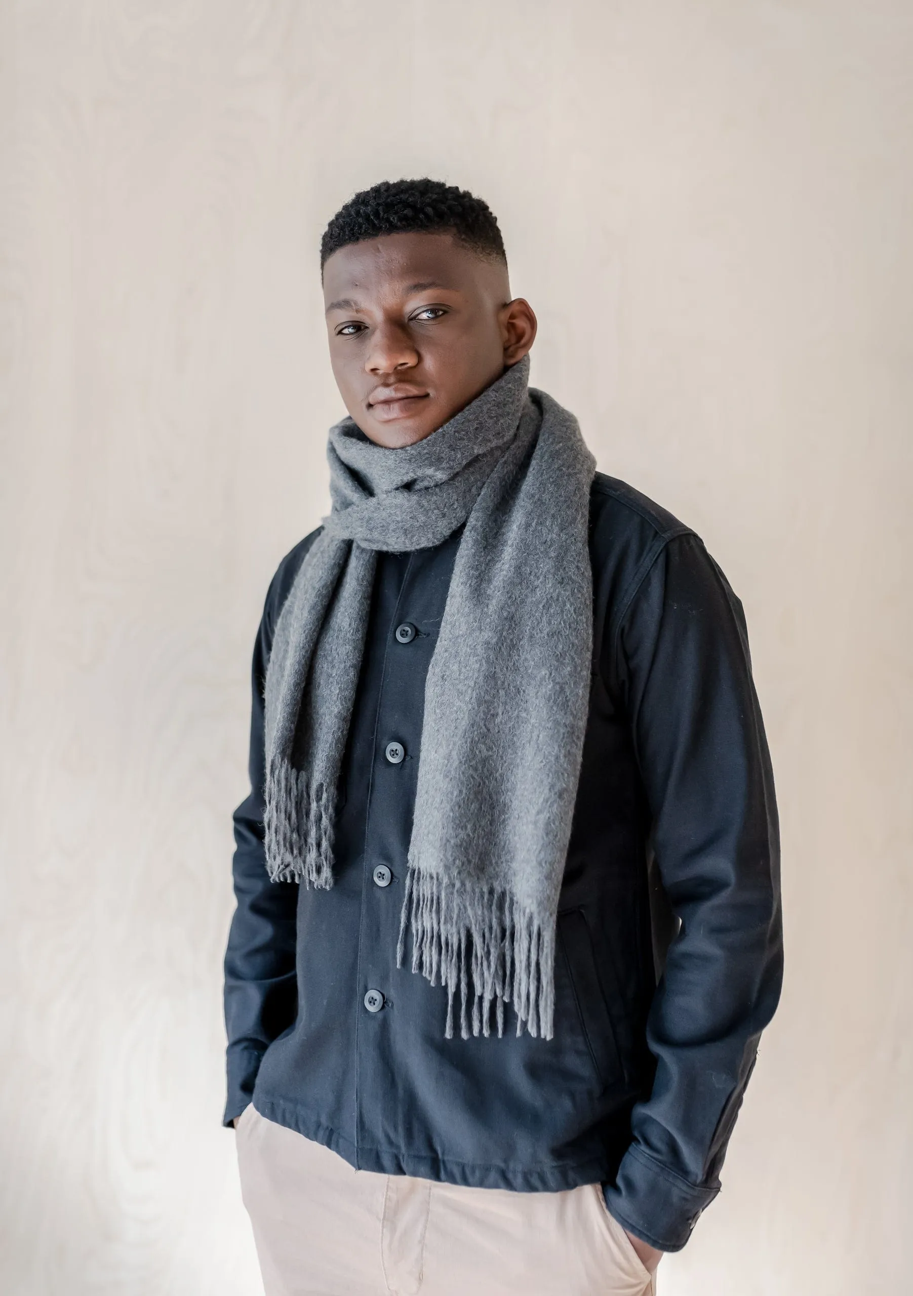 Men's Lambswool Scarf in Charcoal Melange